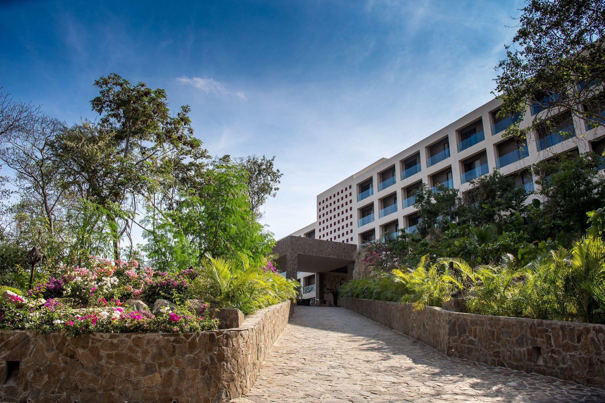 Isla Natura Beach Huatulco Tangolunda Екстериор снимка
